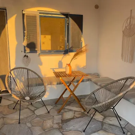 Dejableu - Island Living Paros