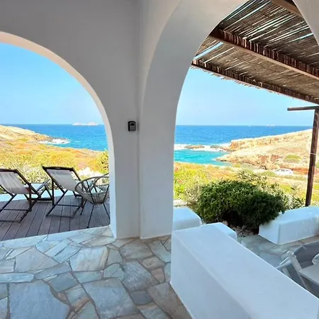 Dejableu - Island Living Paros Sarakíniko