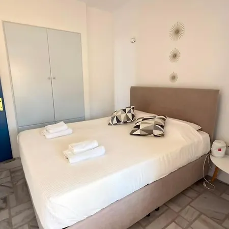 Dejableu - Island Living Paros Sarakíniko
